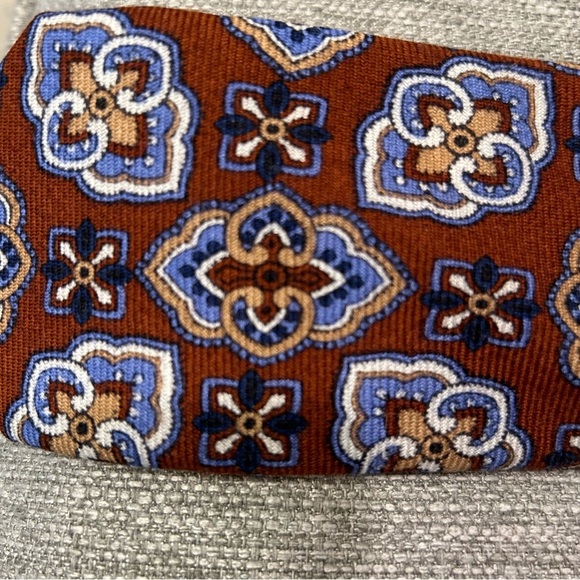 CREMIEUX Slim Tie - Picture 3 of 8